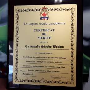 Plaque-murale-noire-avec-impression-sur-aluminium-or